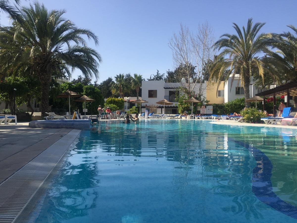 Paphos Gardens Apartment Экстерьер фото